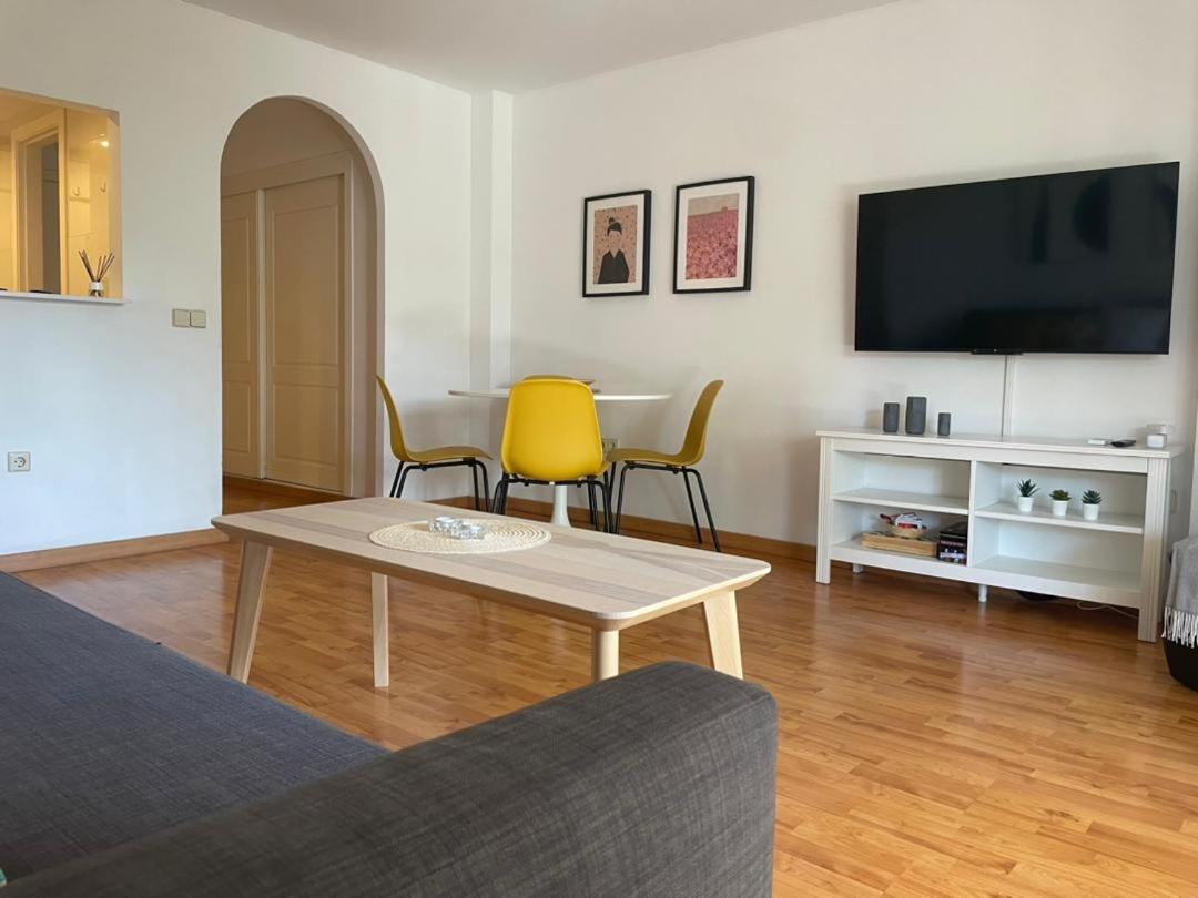 Calido Apartamento Con Gran Terraza Y Vistas A 600 Metros Del Mar Benalmádena Εξωτερικό φωτογραφία